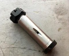 Палец опорный тормозных колодок SHAANXI F3000 задних 30*107